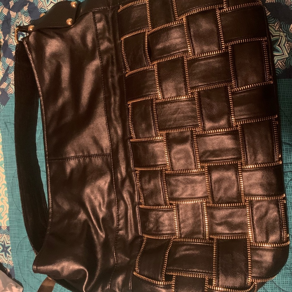 Chinese Laundry purse